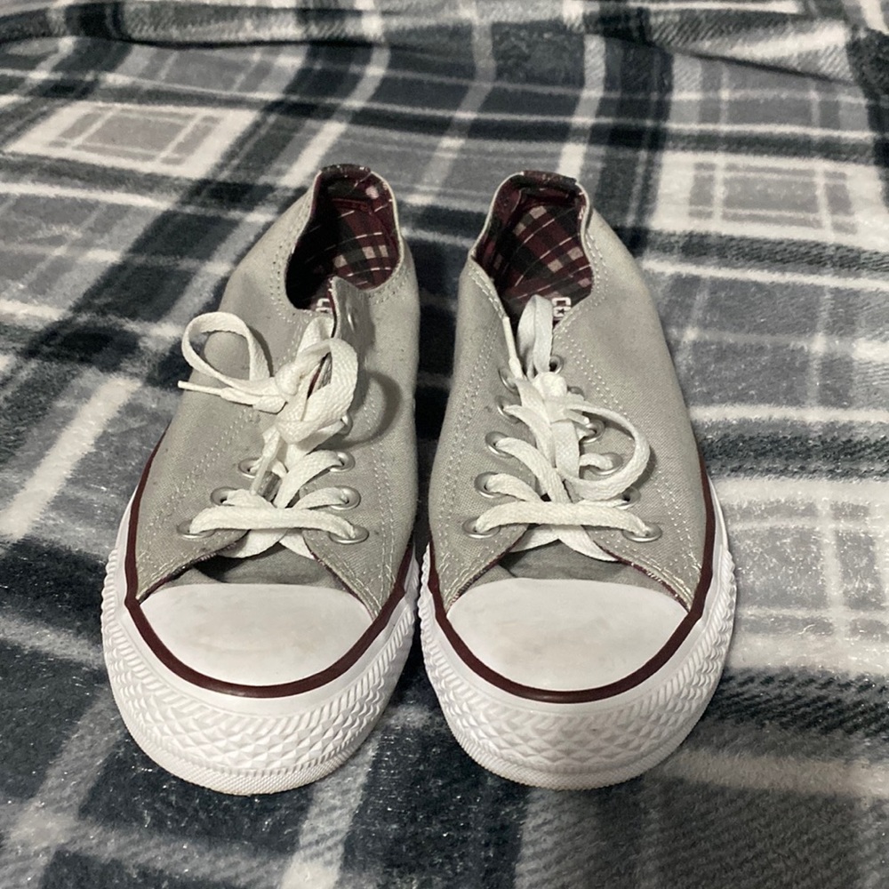 Women’s Light Gray Converse